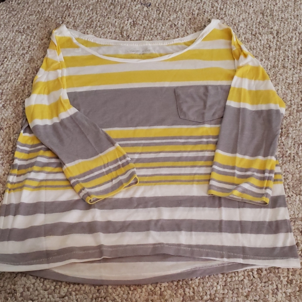 American Eagle 3/4 sleeve shirt M